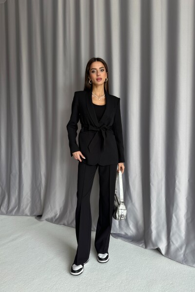 Astarlı Kuşaklı Tek Düğme Blazer Takım - Siyah - MAT Collection