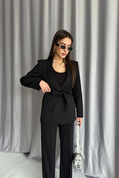 Astarlı Kuşaklı Tek Düğme Blazer Takım - Siyah - 3