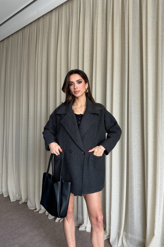 Balık Sırtı Desenli Oversize Kaban - Siyah - 4