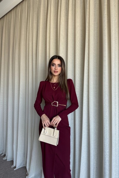 Beli Kesik Toka Detaylı Vatkalı Yırtmaçlı Elbise - Bordo - 4