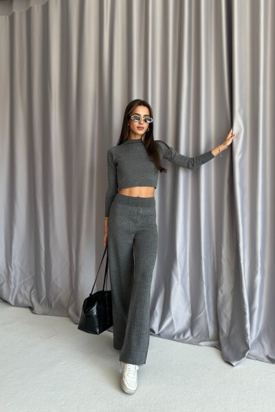 Bisiklet Yaka Crop Bol Paça Triko İkili Takım - Gri - MAT Collection