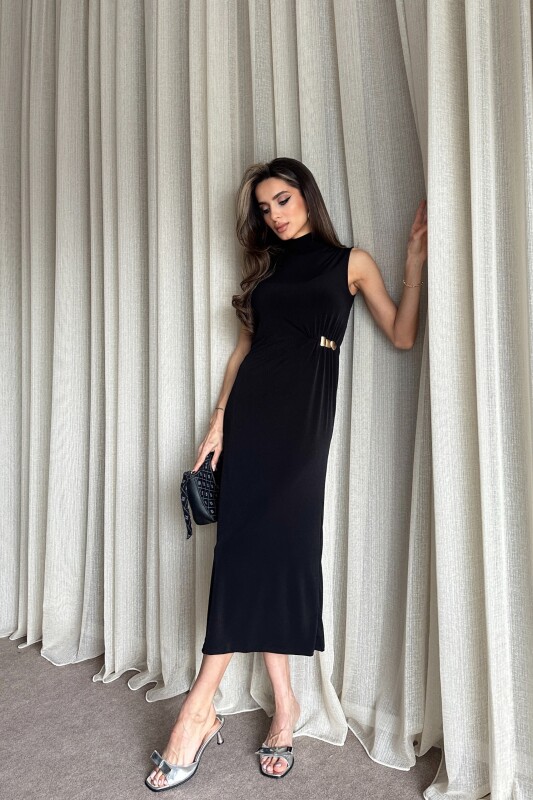 Boğazlı Yanı Büzgülü Toka Detaylı Elbise - Siyah - 4