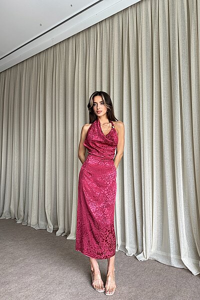 Degaje Yaka Sırt Dekolteli Jakarlı Elbise - Bordo - MAT Collection