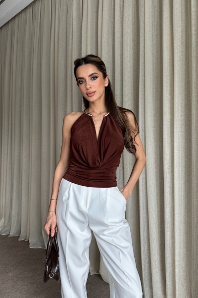 Degaje Yaka Toka Detaylı Bluz - Kahve - MAT Collection