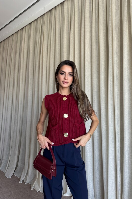 Gold Düğme Detaylı Cepli Triko Yelek - Bordo - 2