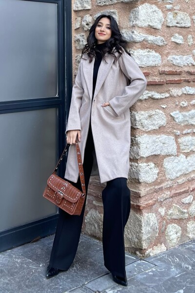 İçi Astarlı Tek Düğmeli Cepli Kaşe Kaban - Bej - MAT Collection