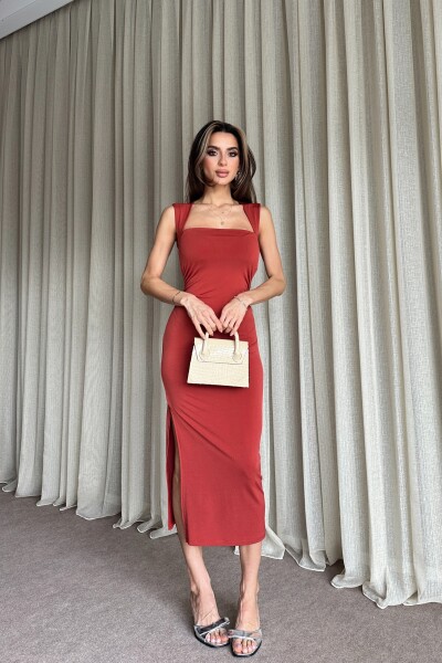 Kare Yaka Yanı Büzgülü Yırtmaçlı Elbise - Kiremit - MAT Collection