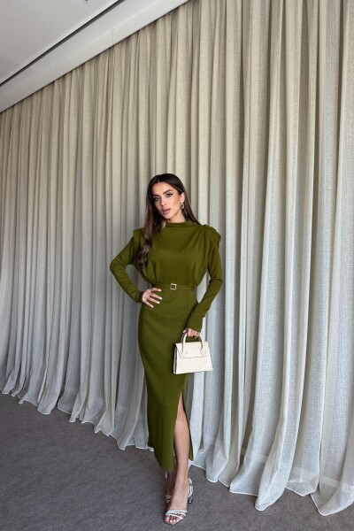 Omuz Vatkalı Kemerli Yırtmaçlı Uzun Elbise - Olive - MAT Collection