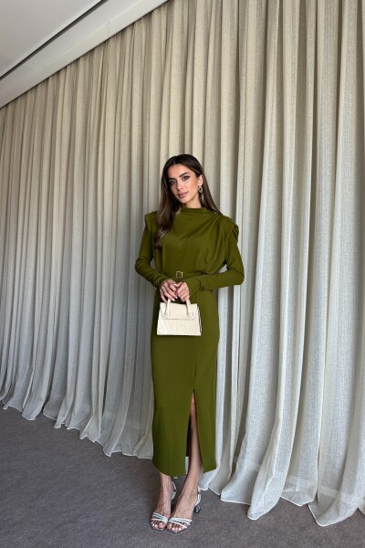 Omuz Vatkalı Kemerli Yırtmaçlı Uzun Elbise - Olive - 2
