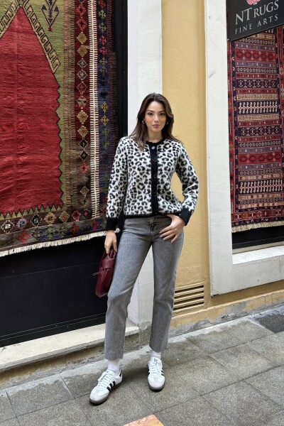 Paçası Kesik Yüksek Bel Mom Jean - Gri - MAT Collection