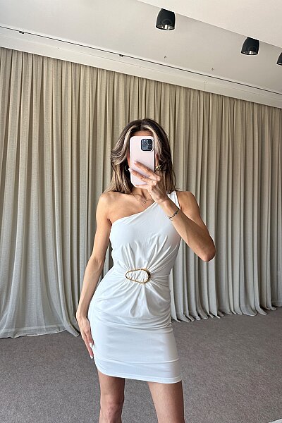 Tek Omuz Toka Detaylı Mini Elbise - Beyaz - MAT Collection