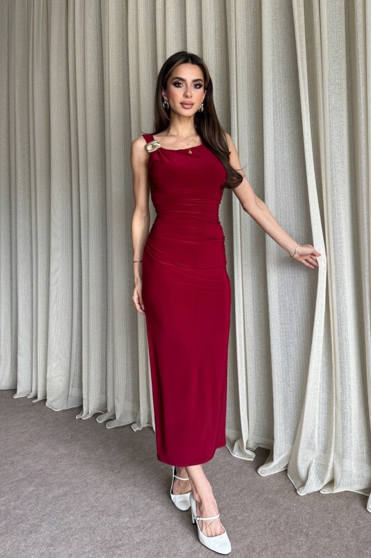 Yanları Büzgülü Omuz Toka Detaylı Uzun Elbise - Bordo - 2